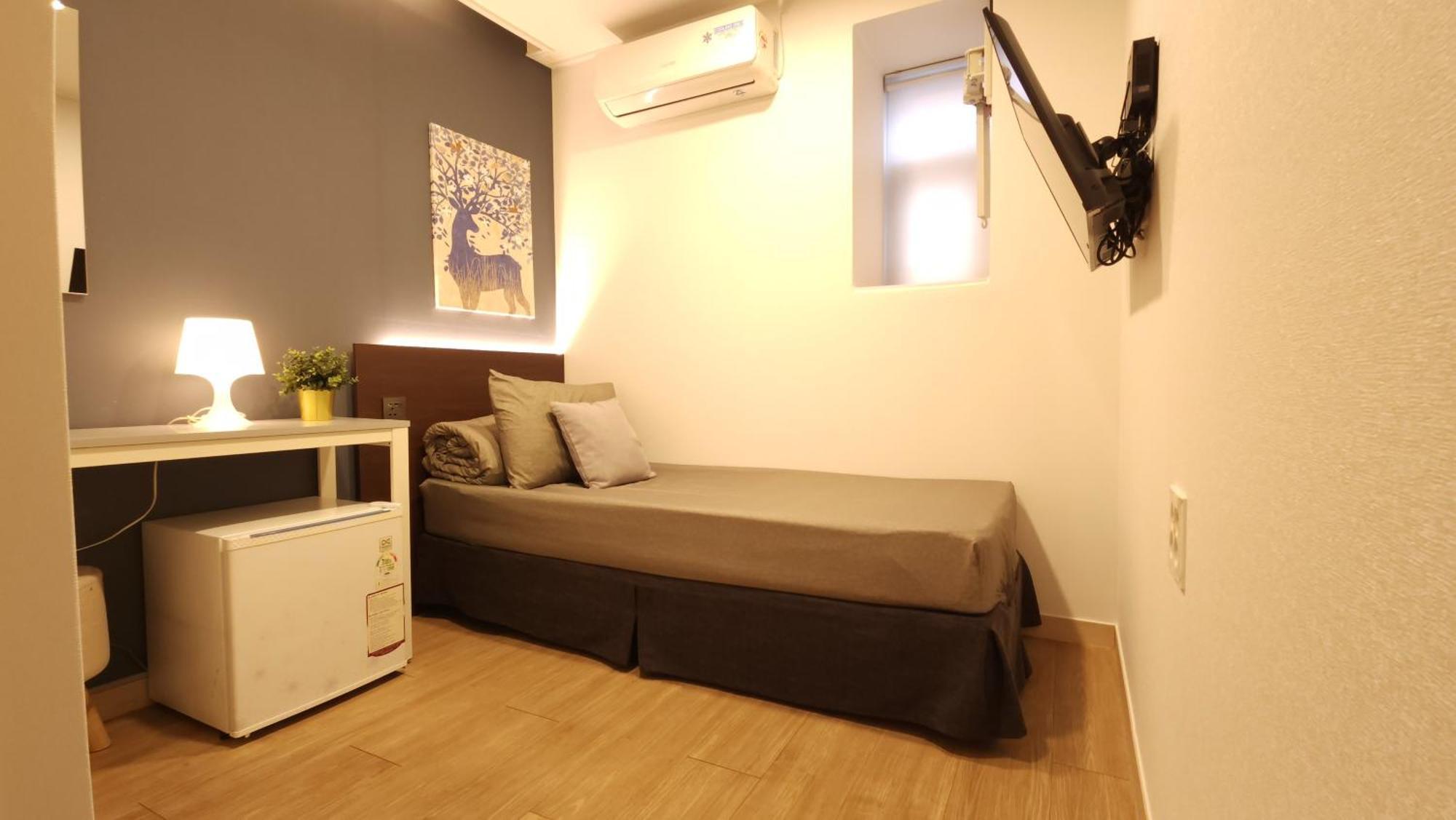 Oyo Hostel Myeongdong 1 Seoul Exterior photo